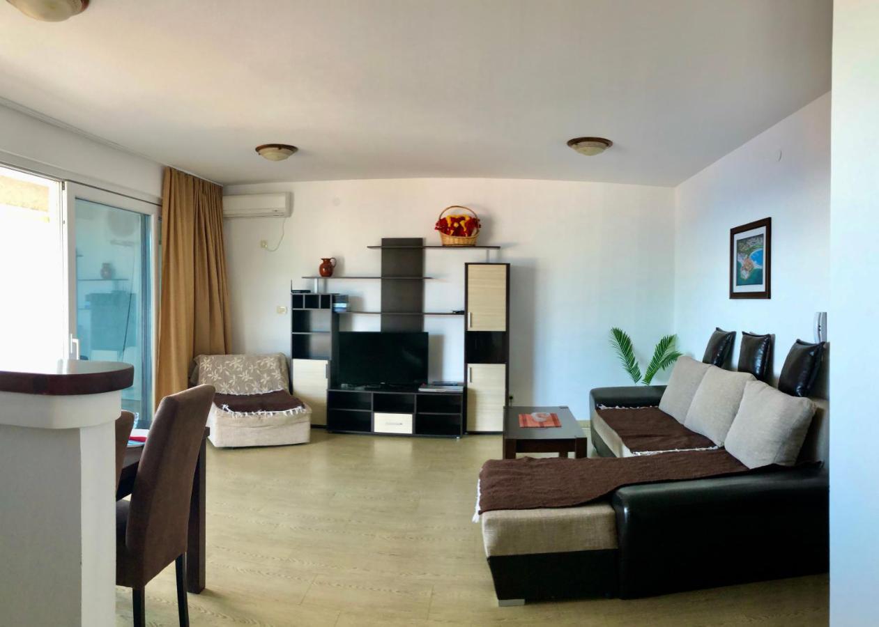 Violeta Apartman *